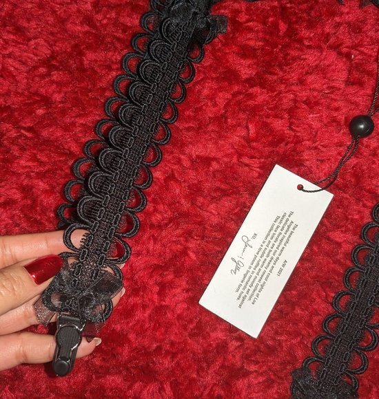 D5. NWT FOR LOVE AND LEMONS SWIRLY FLORAL GARTER BELT - Picture 9 of 10